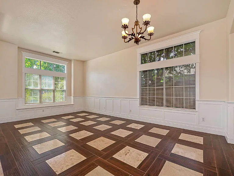 1690 Gill Dr — Photo 6