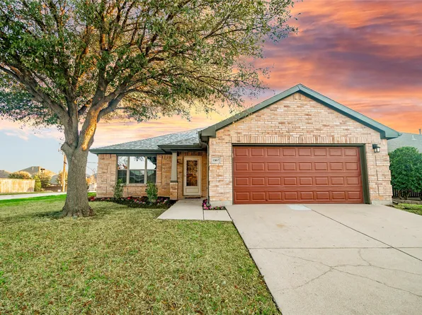 13017 Fencerow Rd, Fort Worth, TX 76244