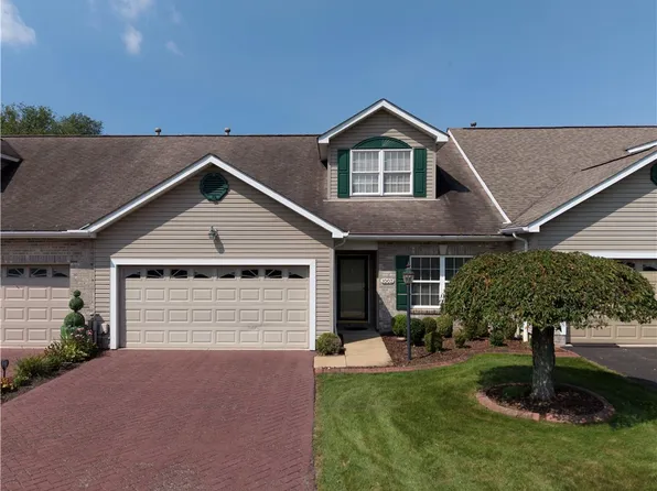 1002 Trail Side Ct, Jeannette, PA 15644