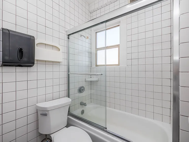 581 Ofarrell St #504 — Photo 5