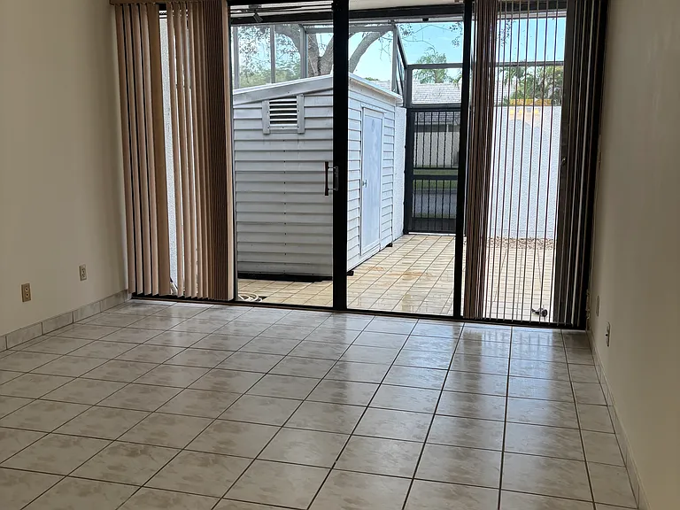 12331 SW 148th Ter — Photo 14