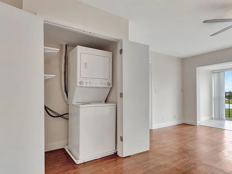 4539 Luxemburg Ct #304 — Photo 21