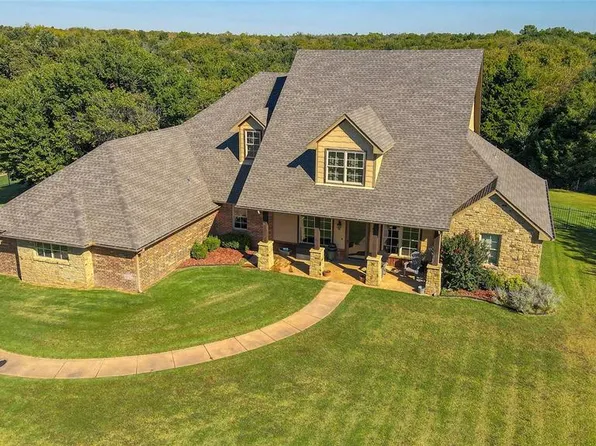 1225 Brookside Ct, Edmond, OK 73025