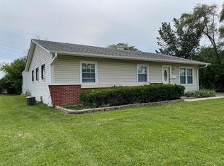 63 Saint Marys Pkwy, Buffalo Grove, IL 60089