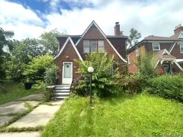 9171 Sorrento St, Detroit, MI 48228