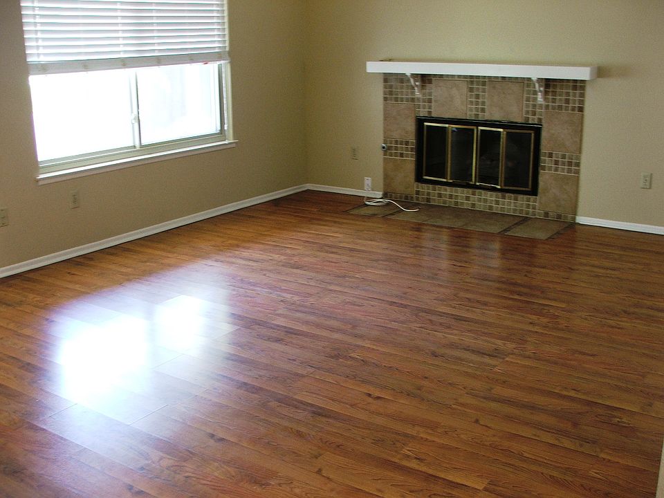 1st image of 24688 Huntley Dr
