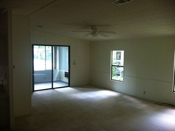 5th image of 440 Bark Cir