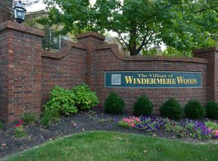 2608 E Windermere Woods Dr, Bloomington, IN