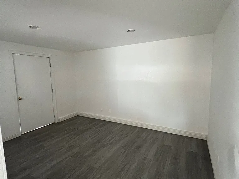 4564 Mustang Rd #B — Photo 5