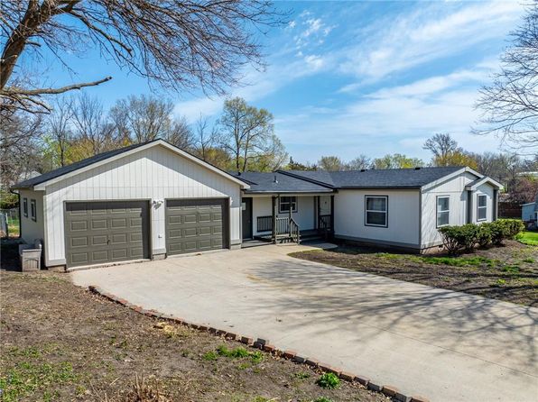 201 E Richardson St, Gallatin, MO 64640