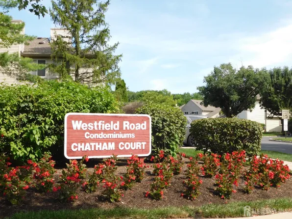 66 Chatham Ct, East Windsor, NJ 08520