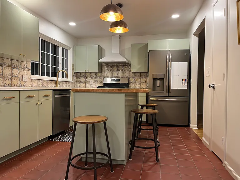 301 Orchard Ave — Photo 22