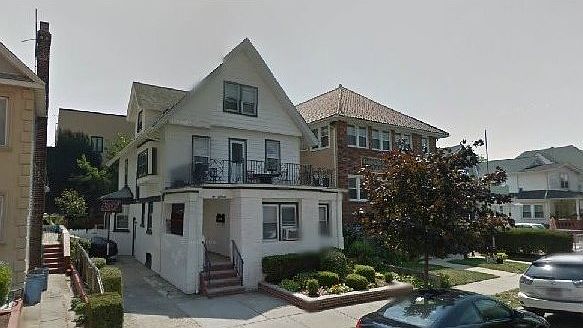 1st image of 118 W Chester St