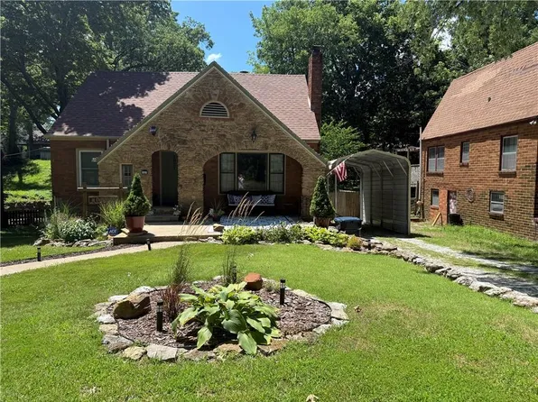 1027 N 5th St, Independence, KS 67301