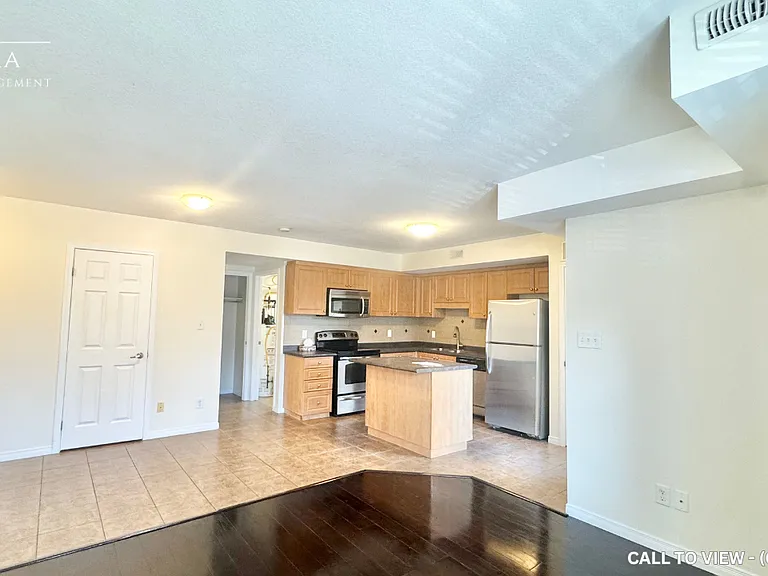 1460 Highland Rd W #9H — Photo 1