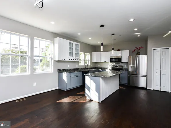 1426 Pacific Ave, Capitol Heights, MD 20743