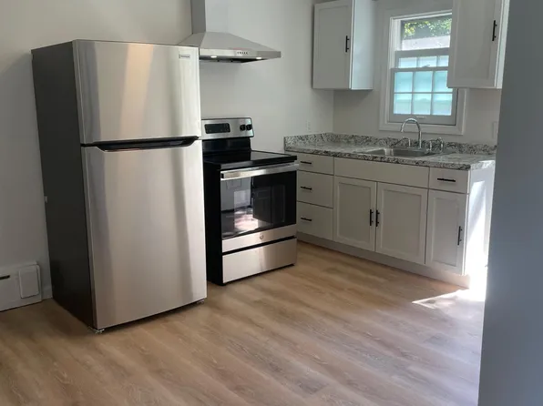 18 Corrine St #3, Winooski, VT 05404
