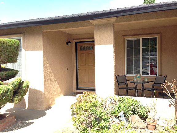 2nd image of 35020 Hollyhock St