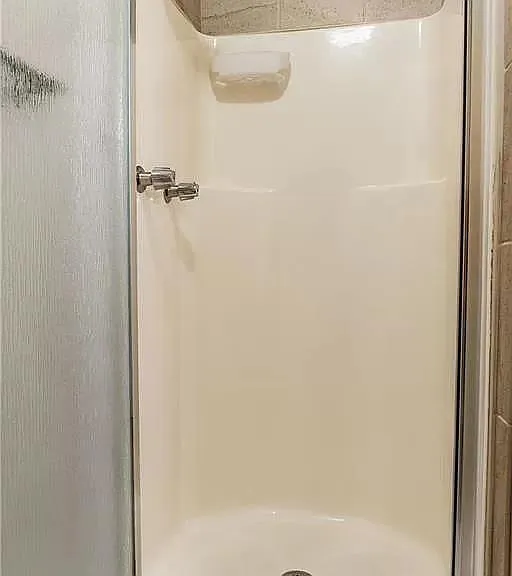 5605 Stewart Woods Dr — Photo 15