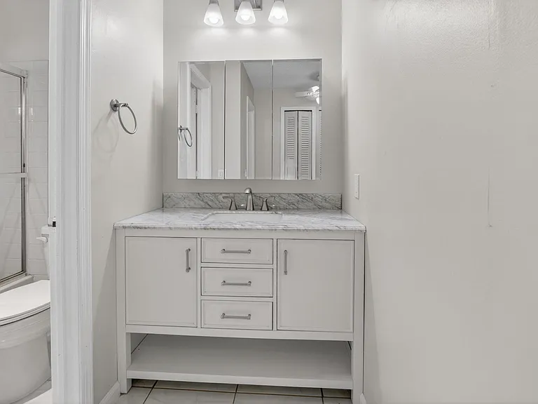 4944 Equestrian Cir #A — Photo 35