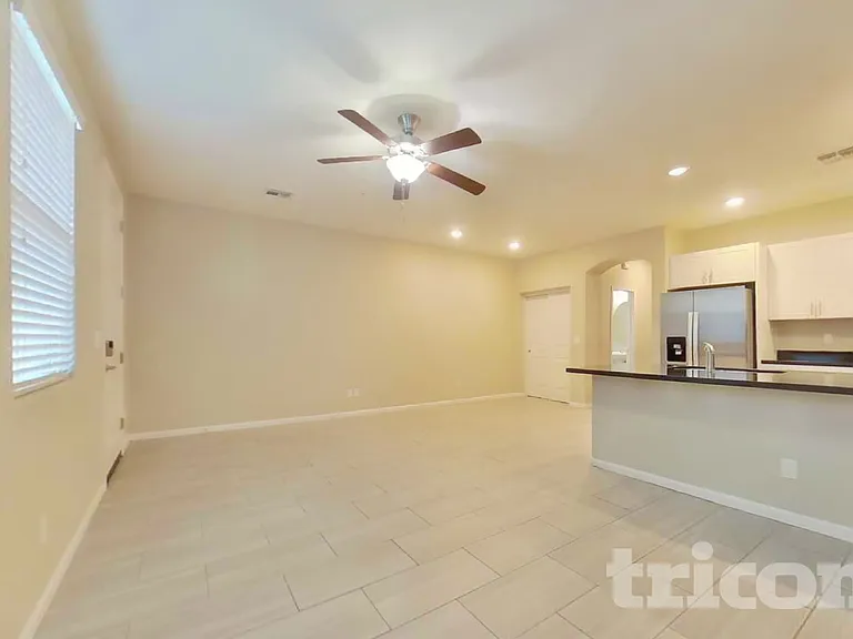12564 W Hummingbird Ter — Photo 3