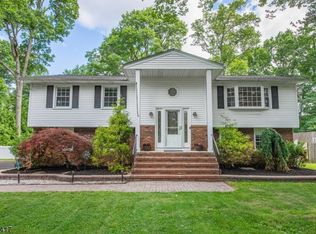 25 Ridge Rd, Succasunna, NJ 07876