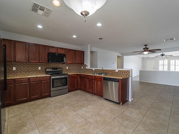 5th image of 40112 W Tamara Ln