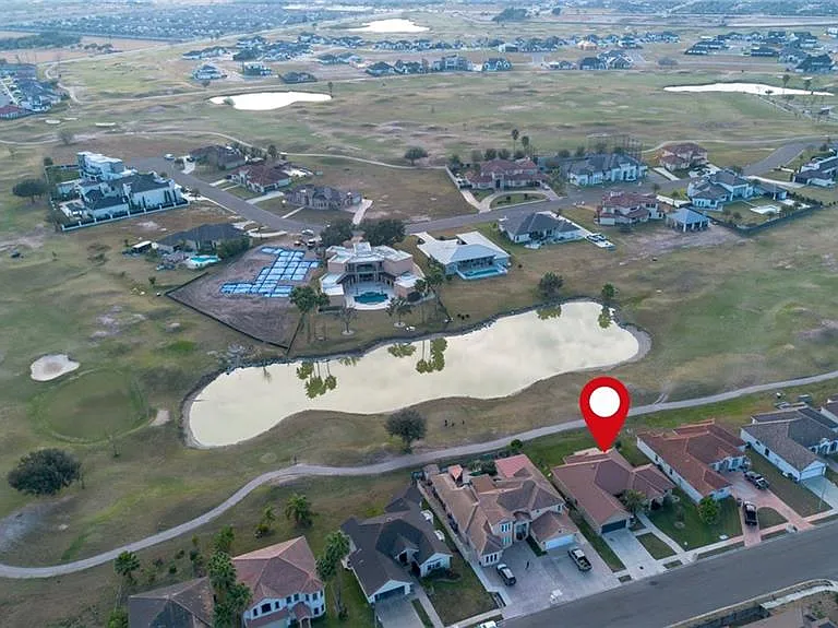 3514 Los Lagos Dr — Photo 27