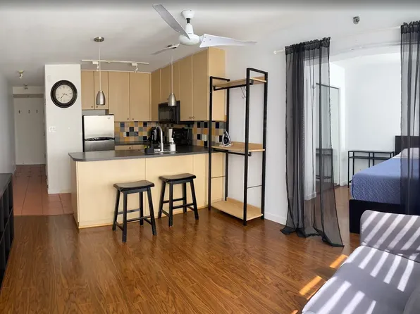 819 Hamilton St, Vancouver, BC