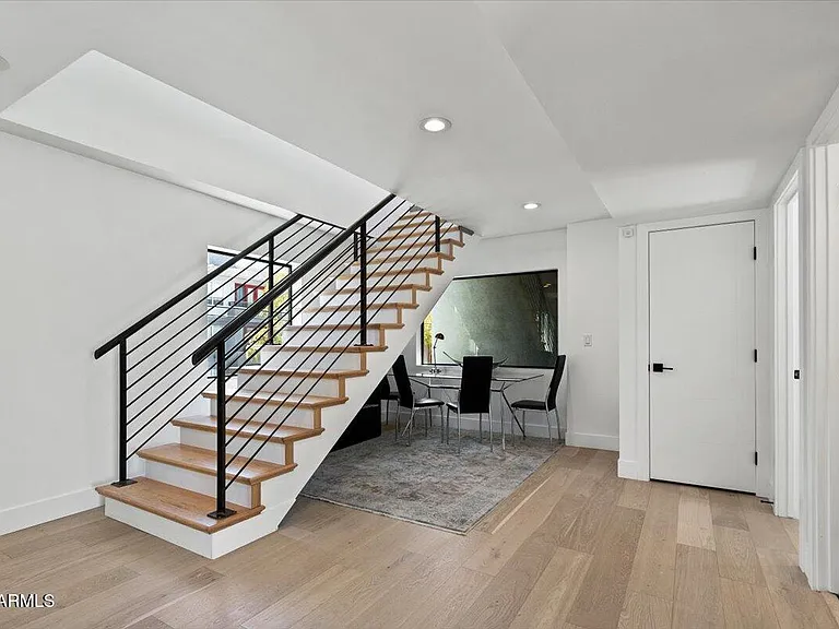 230 W Monterosa St — Photo 24