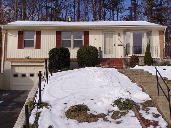 2nd image of 5043 Northwood Dr NW