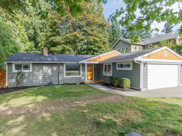 12626 NE 104th St, Kirkland, WA 98033