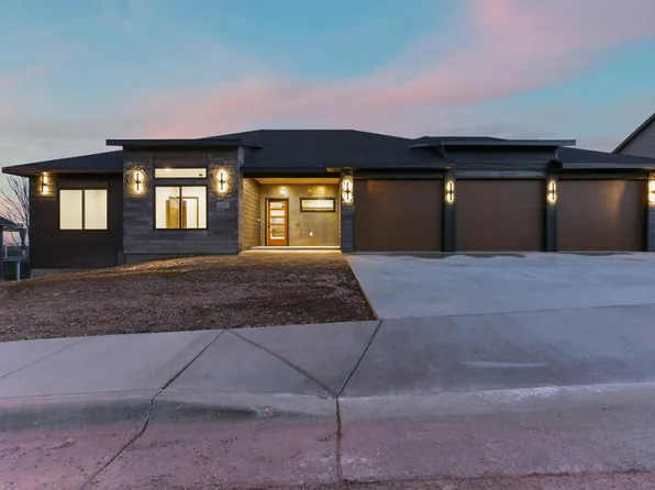 617 Enchanted Pines Dr, Rapid City, SD 57701