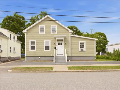 88 Grove Ave, East Providence, RI, 02914