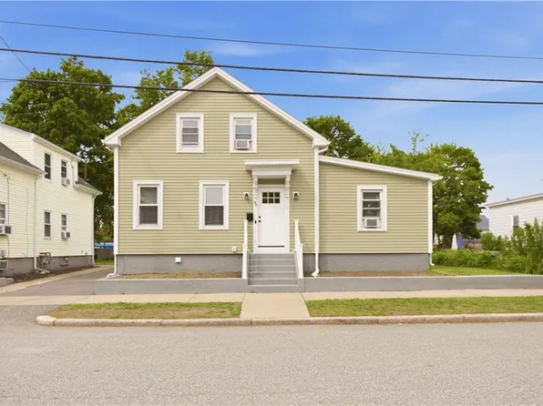 88 Grove Ave, East Providence, RI 02914