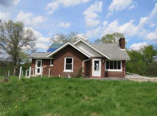 1878 Bakerstown Rd, Tarentum, PA 15084