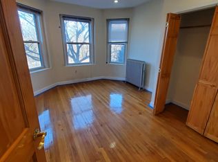 352 Riverway APT 9, Boston, MA 02115