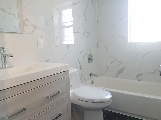 Rented by Bruma Realty LLC | media 1