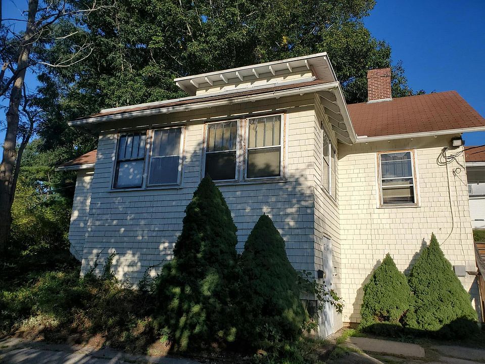 4 Brooks Street, Augusta, ME 04330 Zillow