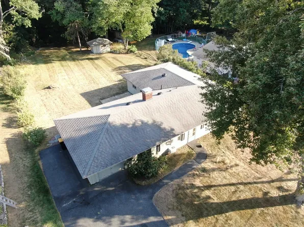 106 Simpson Dr, Framingham, MA 01701