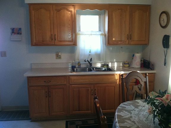 3rd image of 4027 Carrie Dr