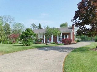 5974 Countryhills Dr, Cincinnati, OH 45233