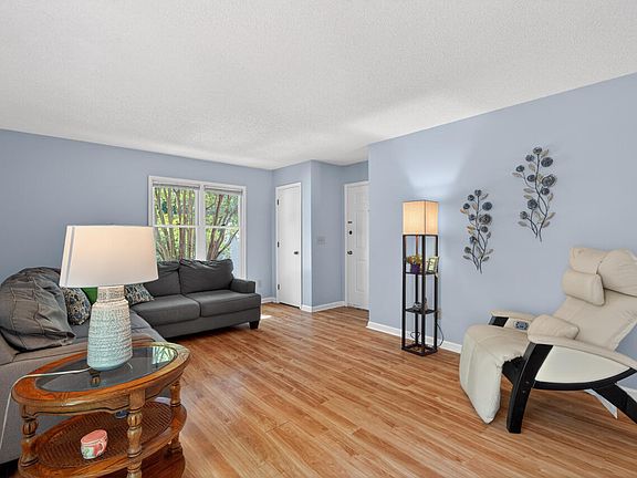 5th image of 3402 Bonaparte Way