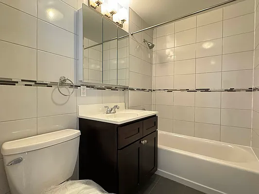 Rented by NY Space Finders Inc. | media 14