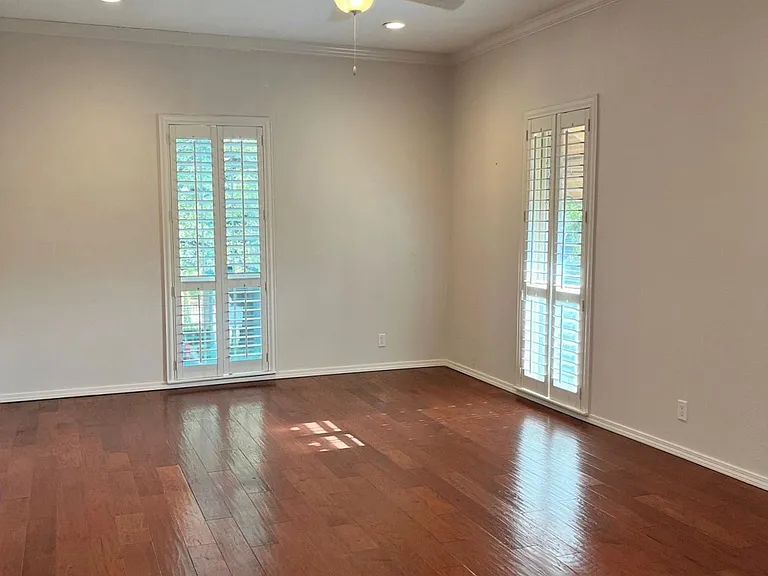 7707 Broadway St #3A — Photo 11