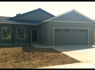 2443 Bridgewater Way, Medford, OR 97501