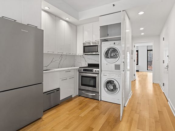 2nd image of 49 E 34th St #26F