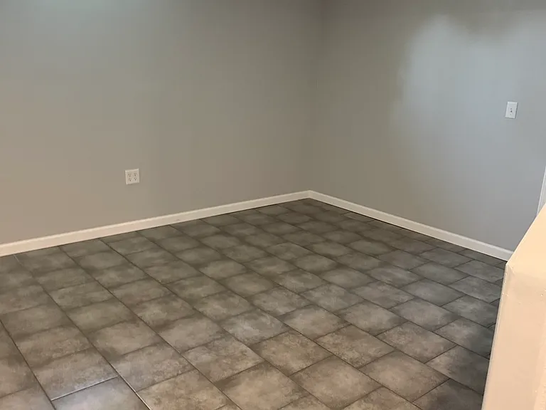 6402 S 167th Ave — Photo 13