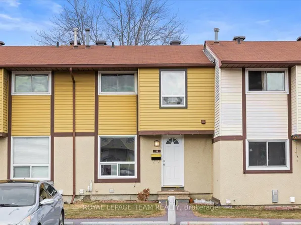 2570 Southvale Cres #14, Ottawa, ON K1B 5B7