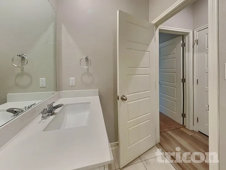13615 Emerson Way — Photo 11